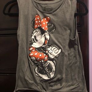 MINNIE MOUSE GRAPHIC TEE